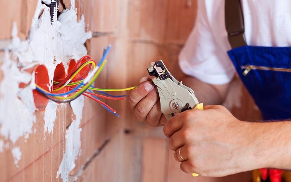 recherche électricien bâtiment Lamorlaye